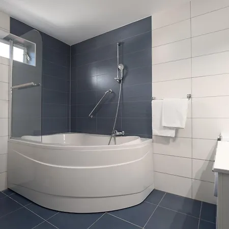Casa Viola Mit Pool, Unweit Von Lanterna *