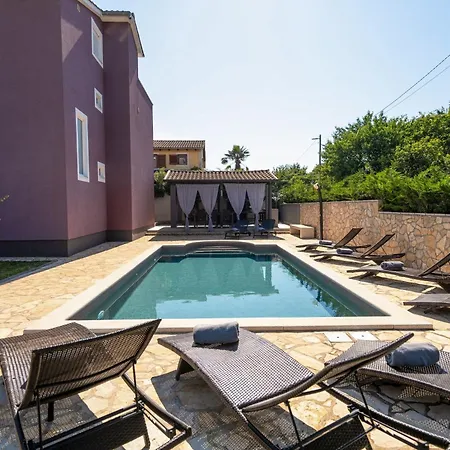 Casa Viola Mit Pool, Unweit Von Lanterna * Tar-Vabriga